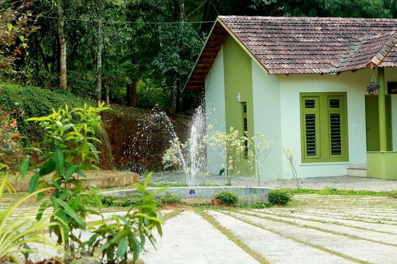 Batheri Ayurnest Pool Resort Wayanad מראה חיצוני תמונה